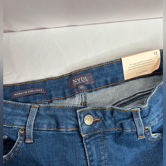NYDJ | Marilyn Straight-Leg Medium Blue Cooper Jeans (Size:12) - Picture 5 of 12